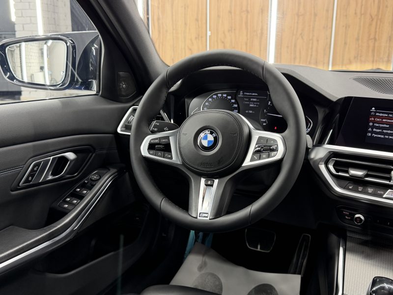 BMW 320i XDrive 2021 г., 91950 км