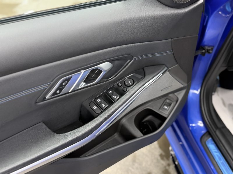 BMW 320i XDrive 2021 г., 91950 км