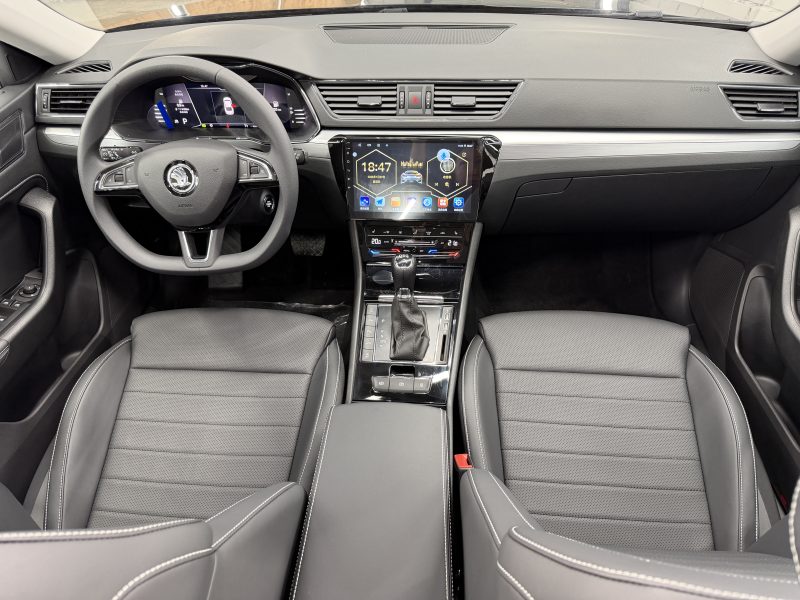 SKODA Superb Exclusive, 2025 г, 21 км