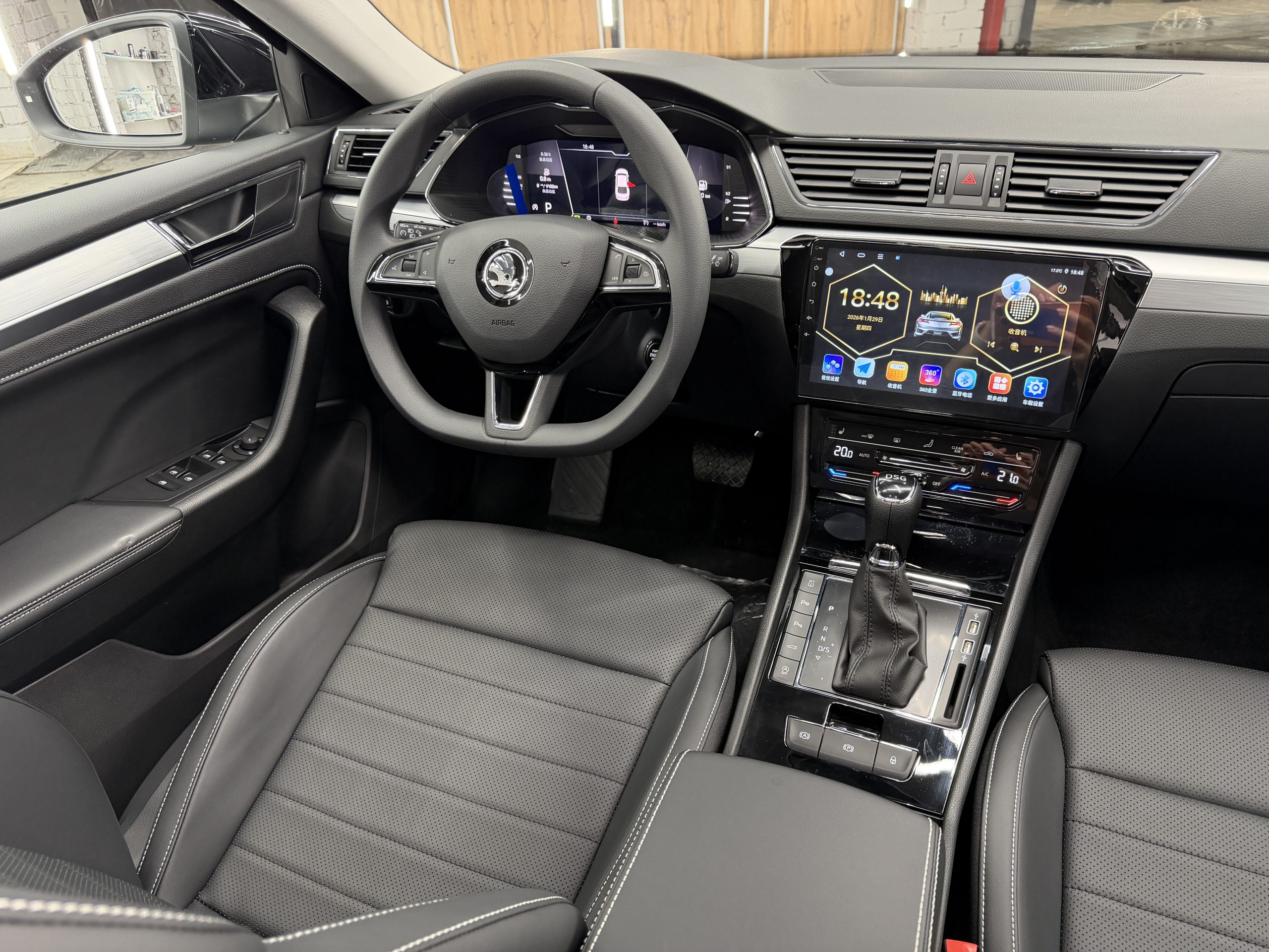 SKODA Superb Exclusive, 2025 г, 21 км - изображение 14