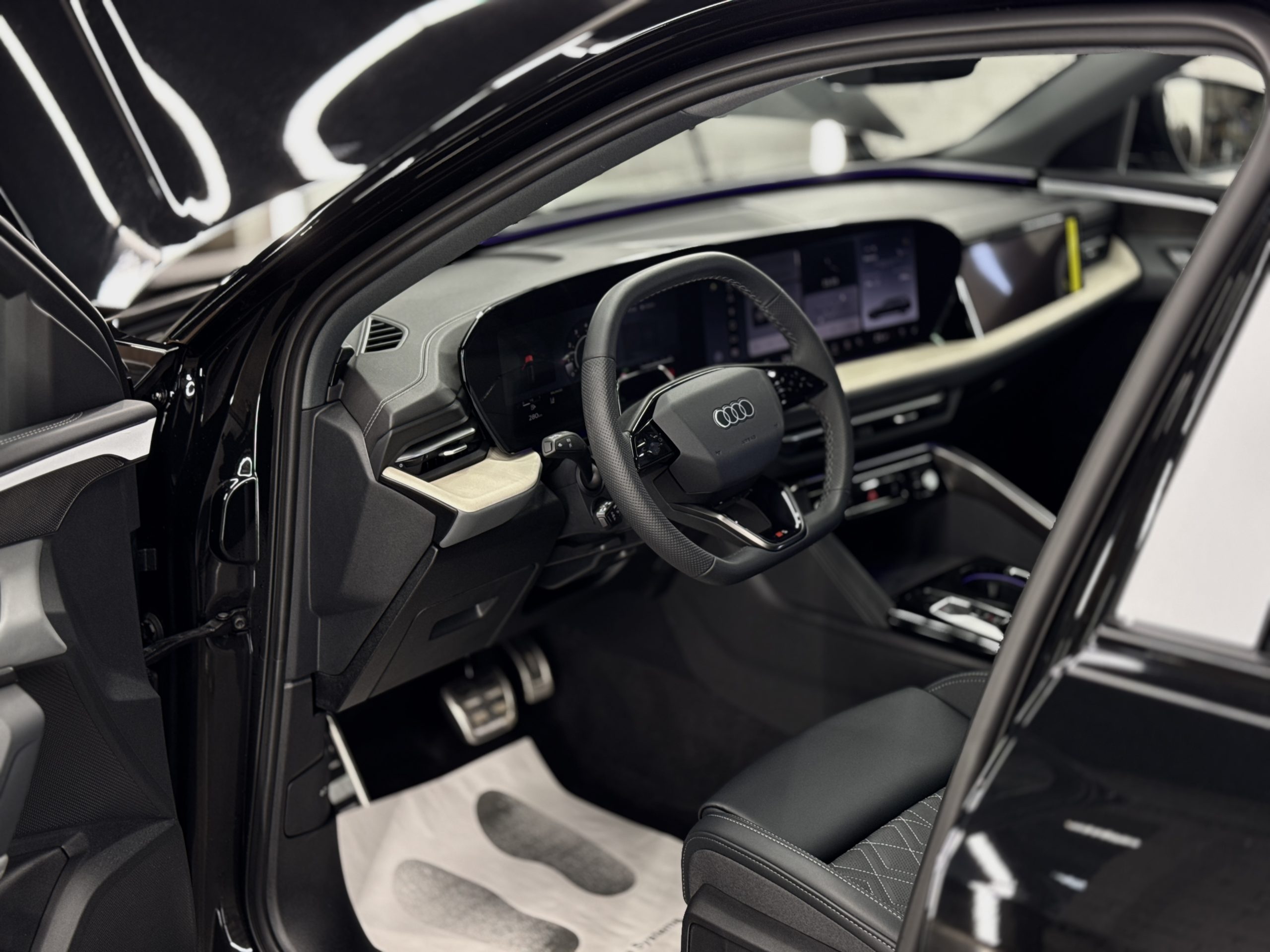 Audi Q5 40 TFSI Quattro, 2026 г., 30 км - изображение 12