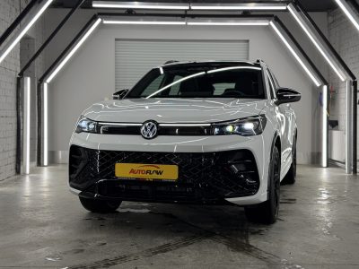 Volkswagen Tiguan III, 2025 г.в., L Pro 2.0 AMT (220 л.с.) 4WD R-Line Premium.