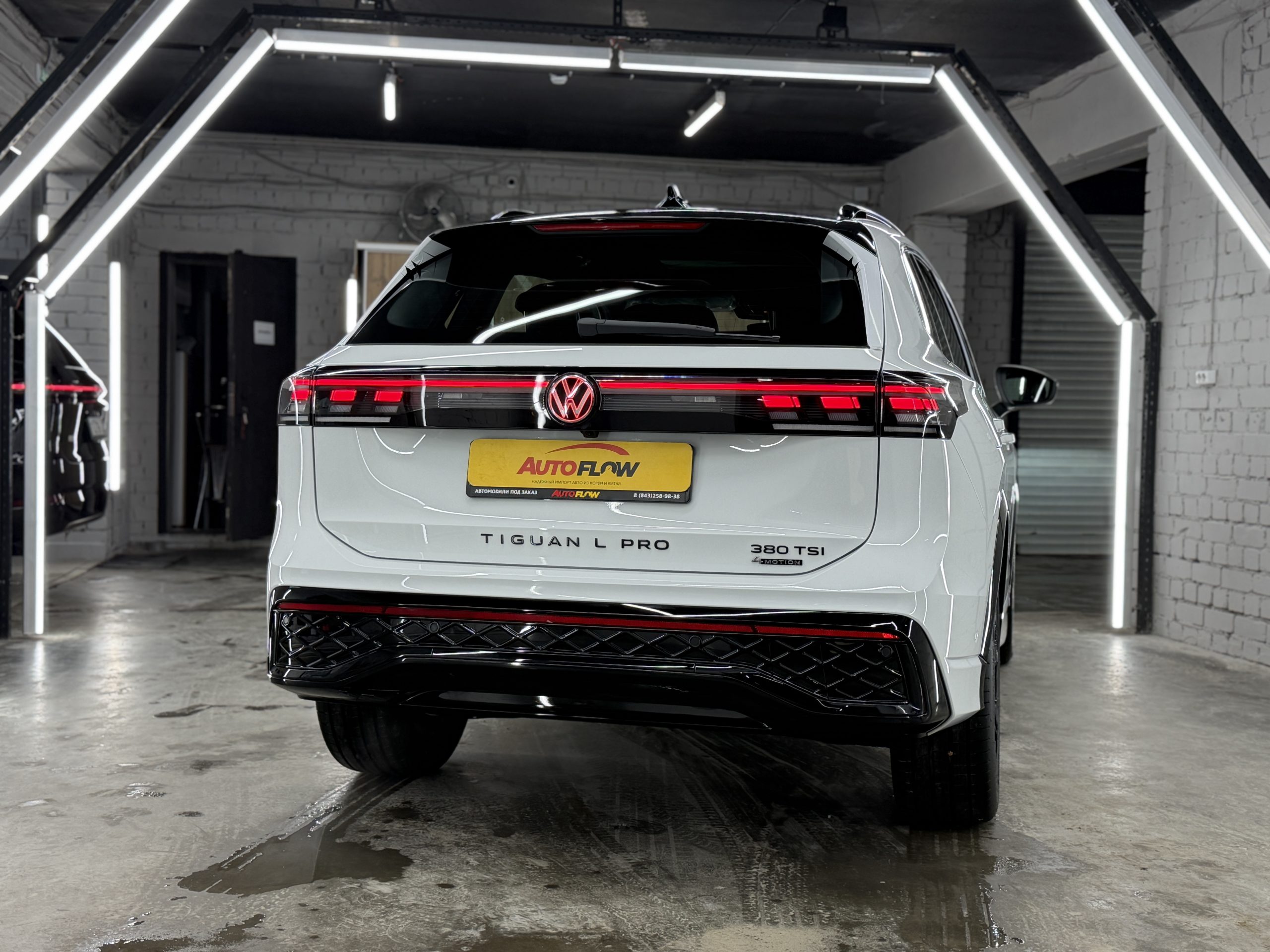 Volkswagen Tiguan III, 2025 г.в., L Pro 2.0 AMT (220 л.с.) 4WD R-Line Premium. - изображение 15