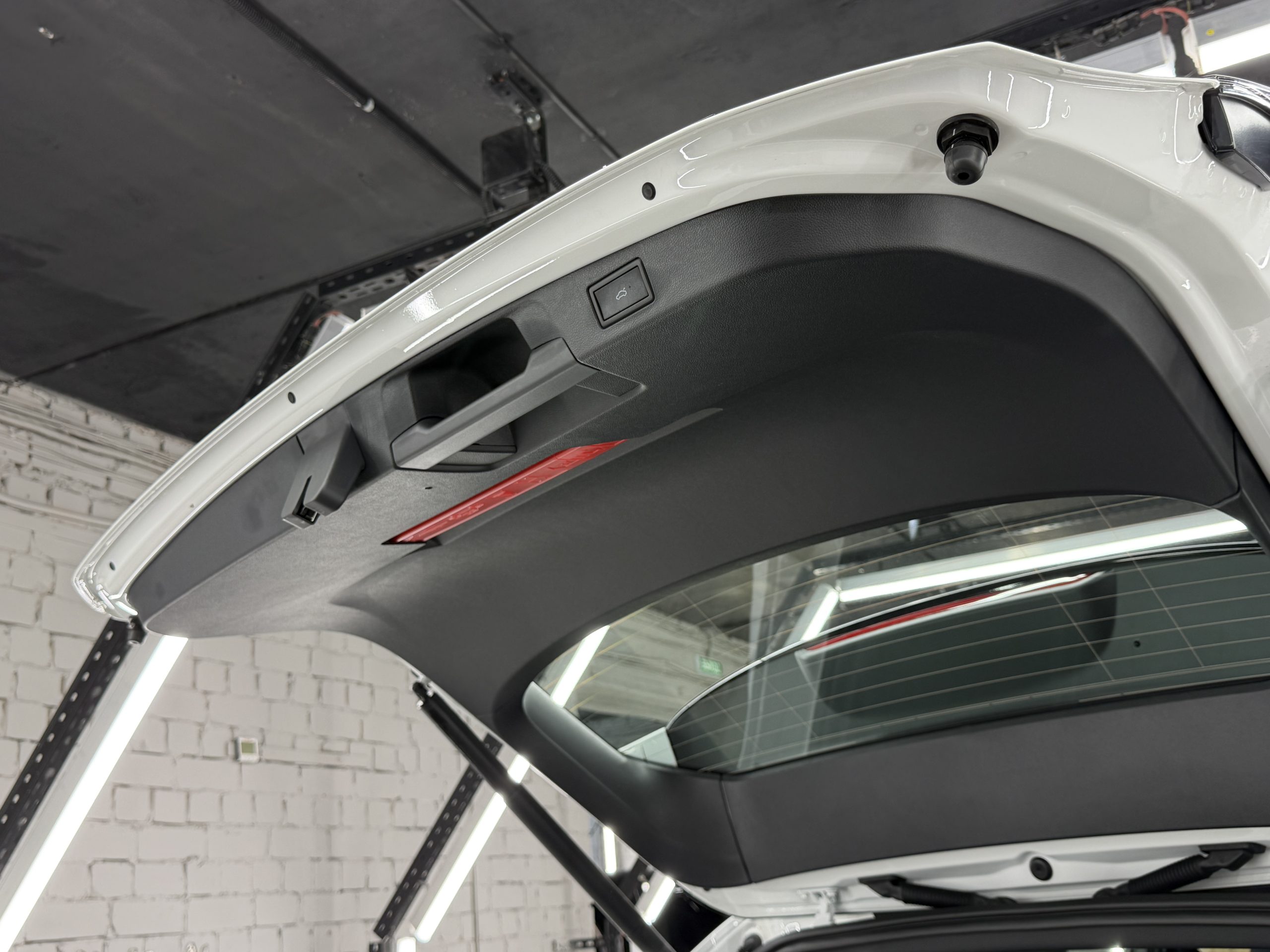 Volkswagen Tiguan III, 2025 г.в., L Pro 2.0 AMT (220 л.с.) 4WD R-Line Premium. - изображение 9