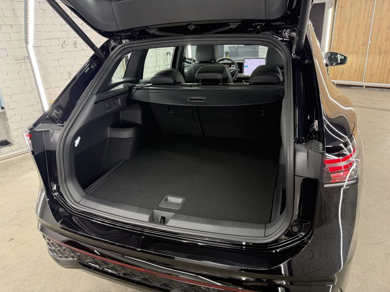 Volkswagen Tiguan III, 2026 г.в., L Pro 2.0 AMT (220 л.с.) 4WD R-Line Premium