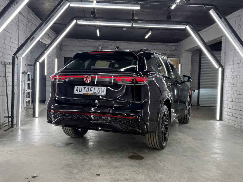 Volkswagen Tiguan III, 2026 г.в., L Pro 2.0 AMT (220 л.с.) 4WD R-Line Premium