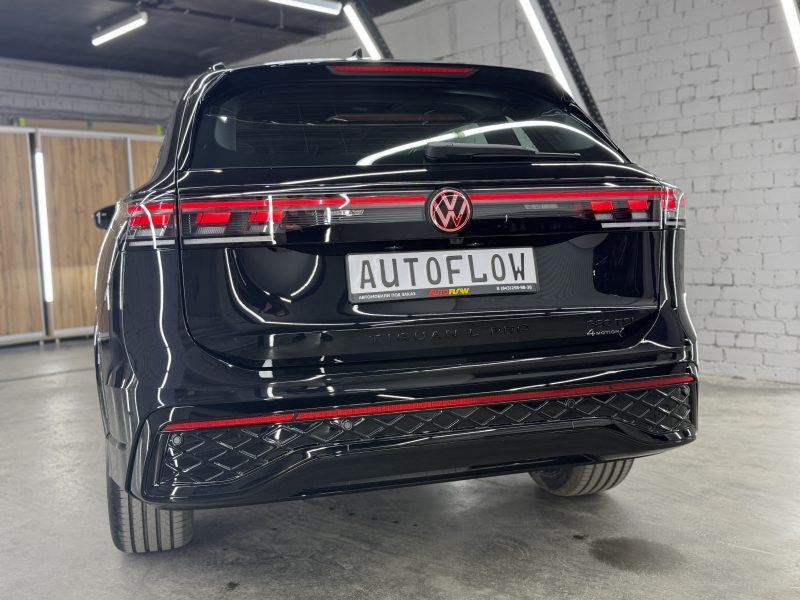 Volkswagen Tiguan III, 2026 г.в., L Pro 2.0 AMT (220 л.с.) 4WD R-Line Premium