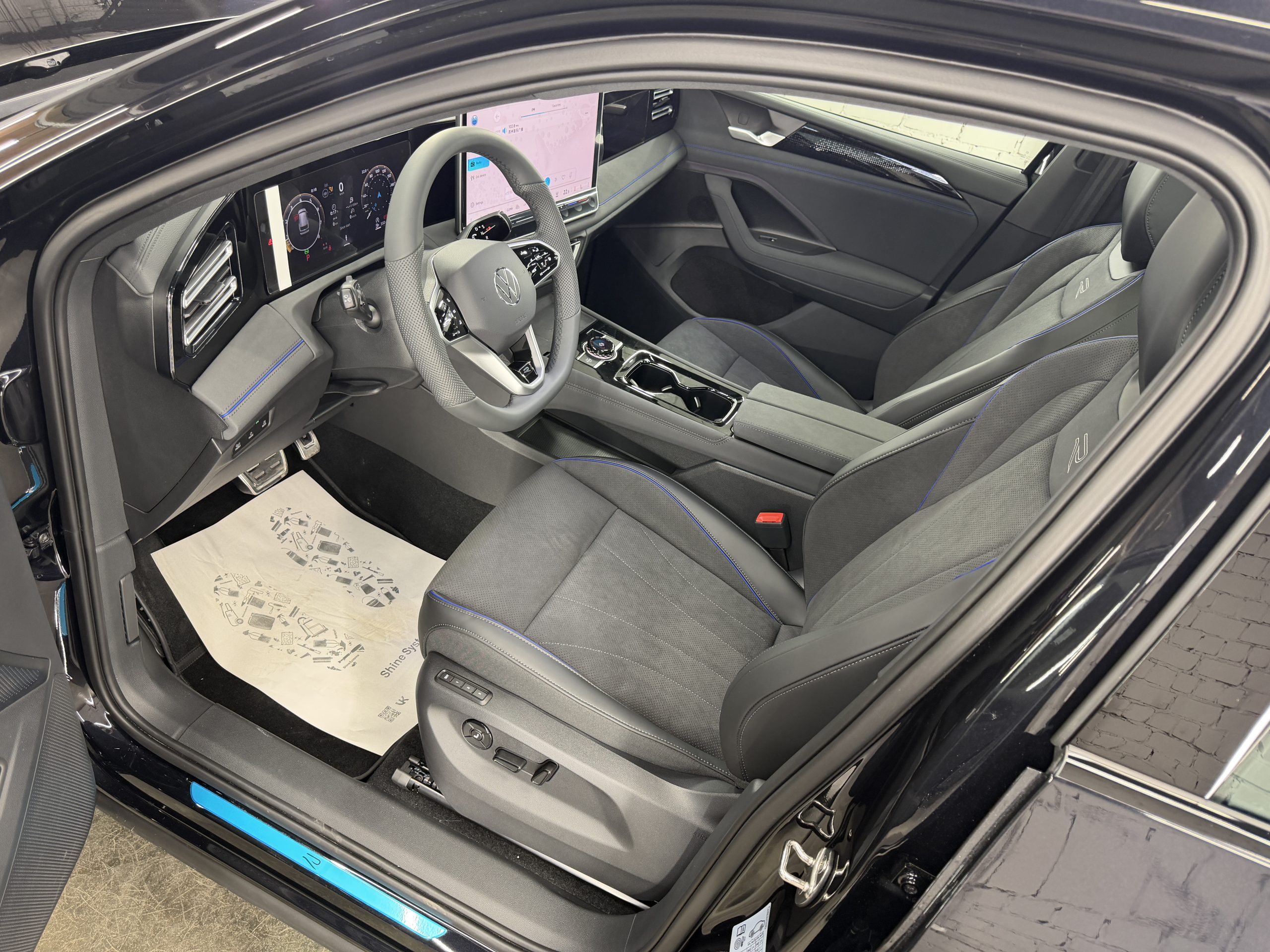 Volkswagen Tiguan III, 2026 г.в., L Pro 2.0 AMT (220 л.с.) 4WD R-Line Premium - изображение 14