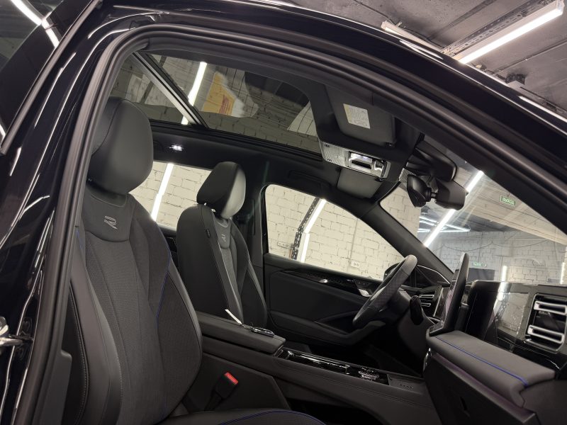 Volkswagen Tiguan III, 2026 г.в., L Pro 2.0 AMT (220 л.с.) 4WD R-Line Premium