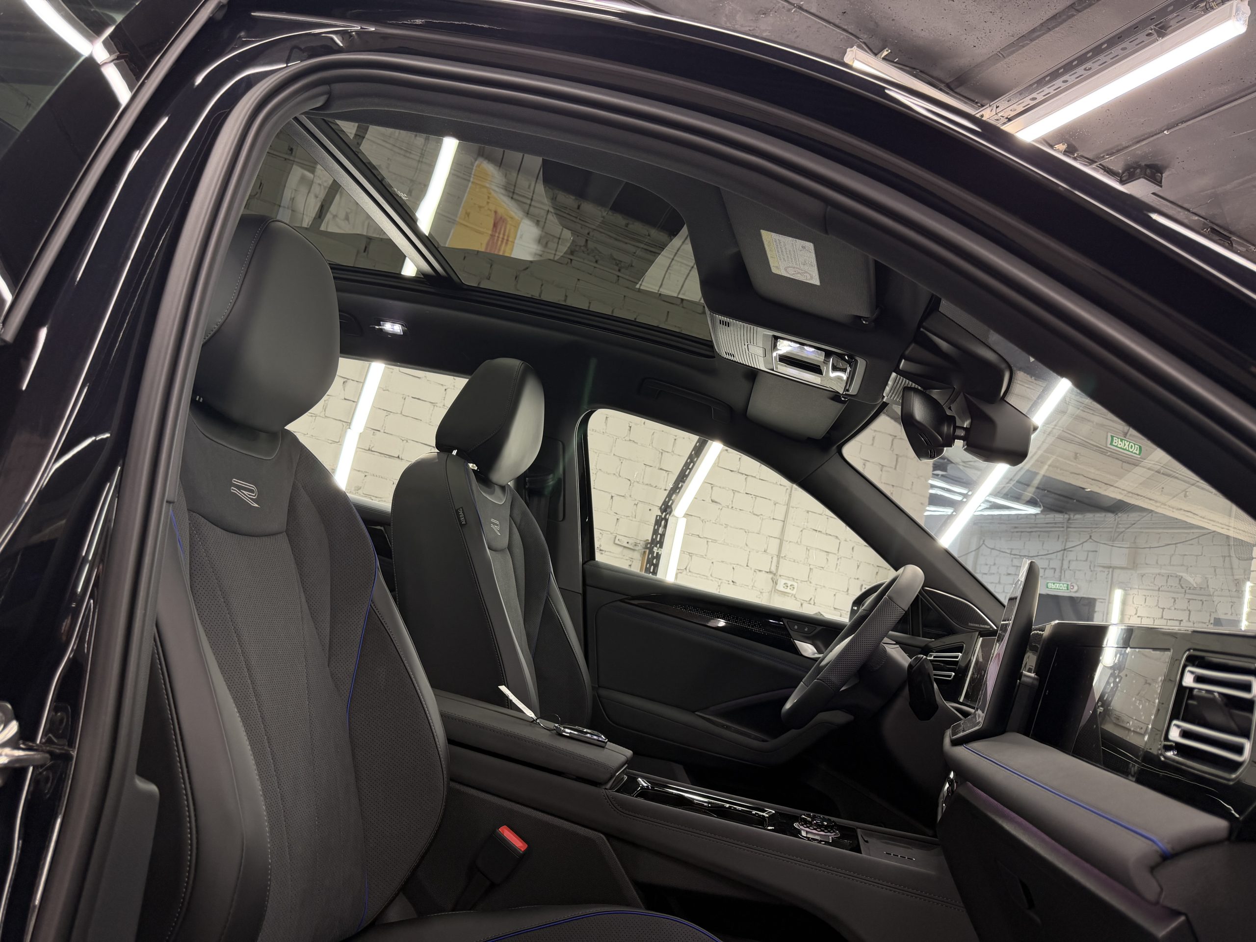 Volkswagen Tiguan III, 2026 г.в., L Pro 2.0 AMT (220 л.с.) 4WD R-Line Premium - изображение 23