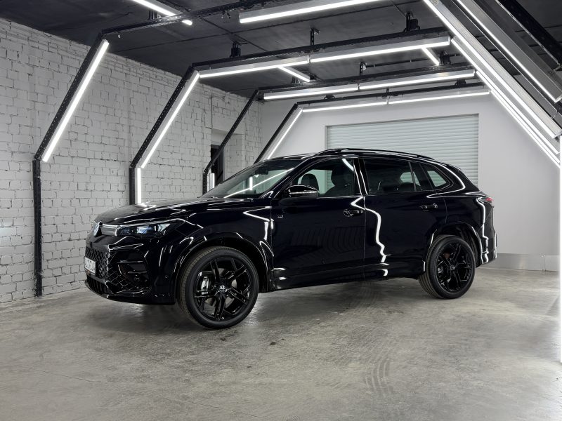 Volkswagen Tiguan III, 2026 г.в., L Pro 2.0 AMT (220 л.с.) 4WD R-Line Premium