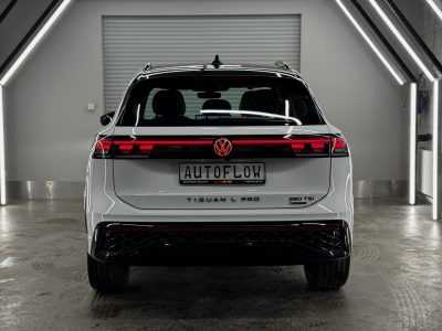 Volkswagen Tiguan III, 2026 г.в., L Pro 2.0 AMT (220 л.с.) 4WD R-Line Premium - изображение 8