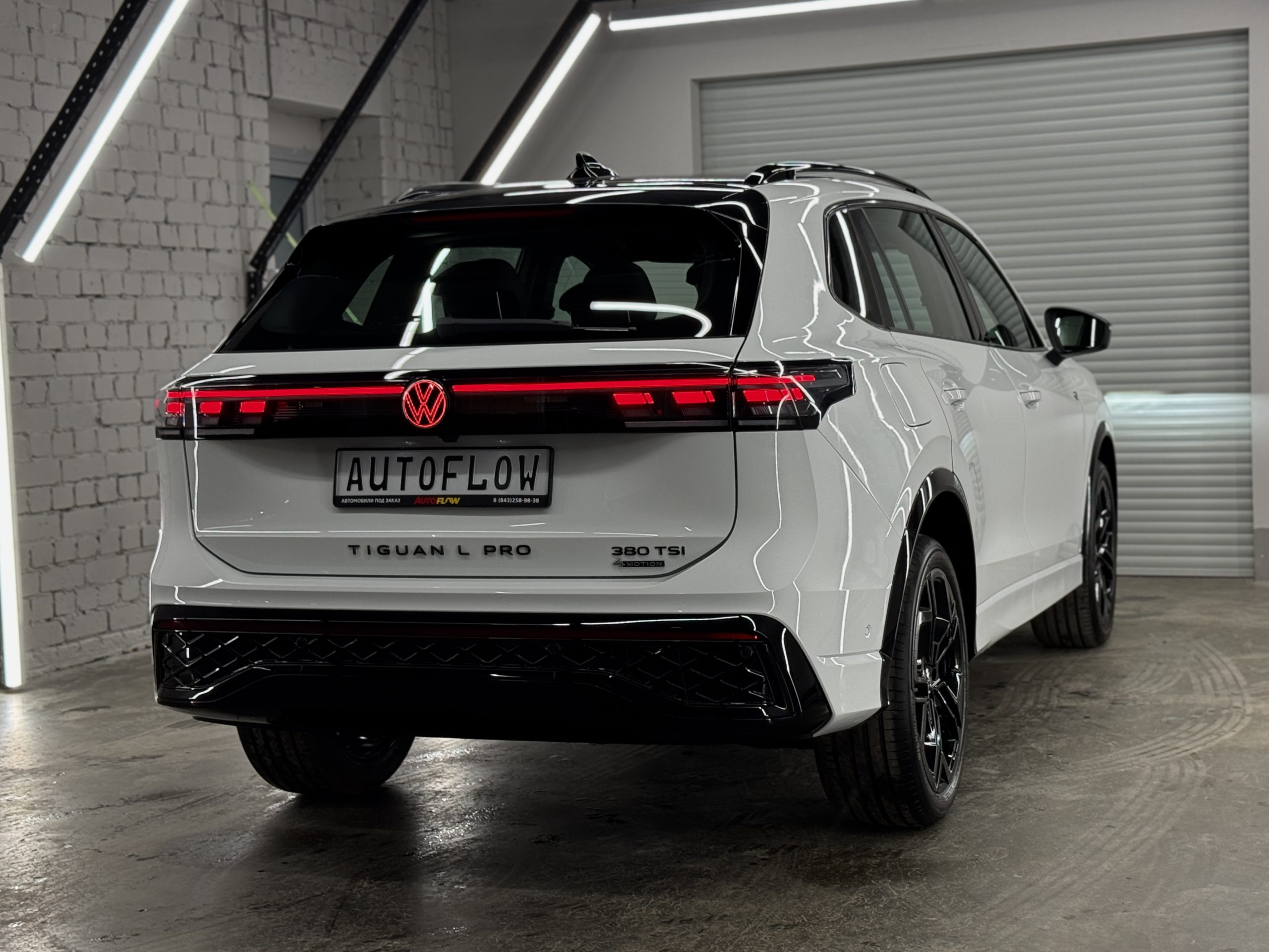 Volkswagen Tiguan III, 2026 г.в., L Pro 2.0 AMT (220 л.с.) 4WD R-Line Premium - изображение 19