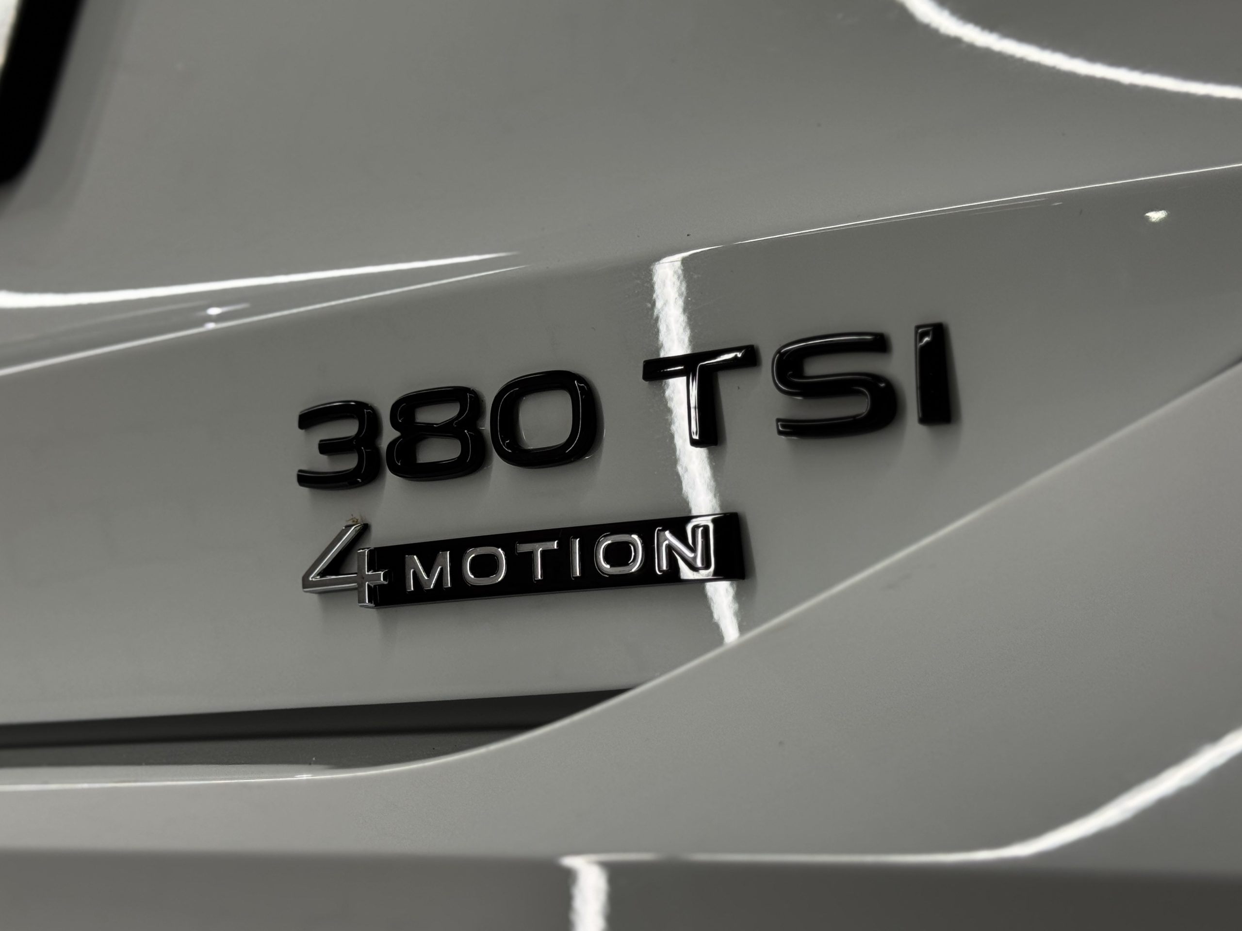 Volkswagen Tiguan III, 2026 г.в., L Pro 2.0 AMT (220 л.с.) 4WD R-Line Premium - изображение 9