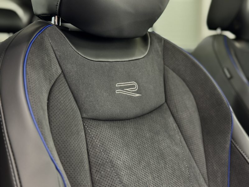 Volkswagen Tiguan III, 2026 г.в., L Pro 2.0 AMT (220 л.с.) 4WD R-Line Premium