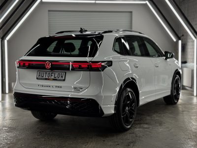 Volkswagen Tiguan III, 2026 г.в., L Pro 2.0 AMT (220 л.с.) 4WD R-Line Premium - изображение 3