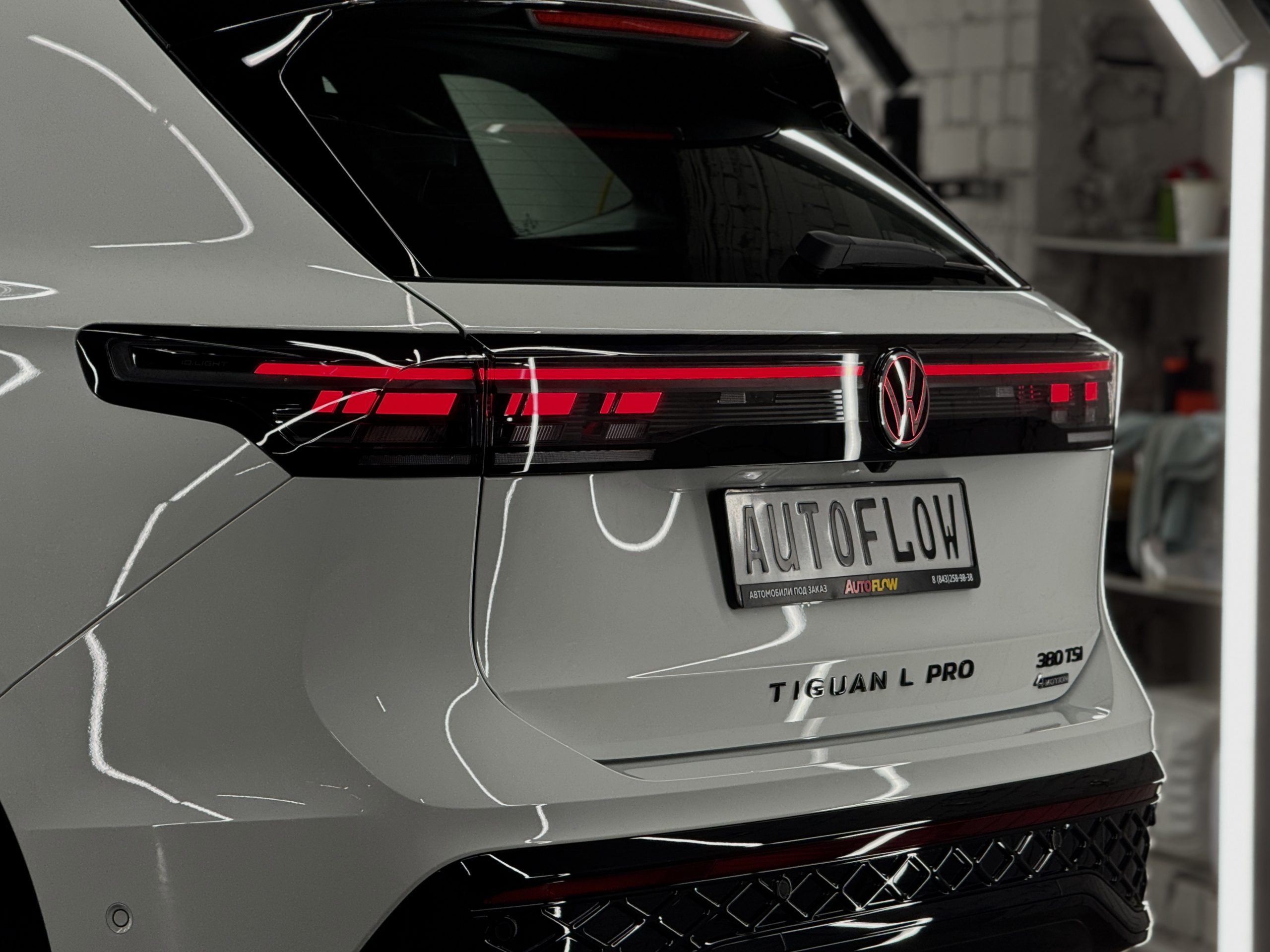 Volkswagen Tiguan III, 2026 г.в., L Pro 2.0 AMT (220 л.с.) 4WD R-Line Premium - изображение 4