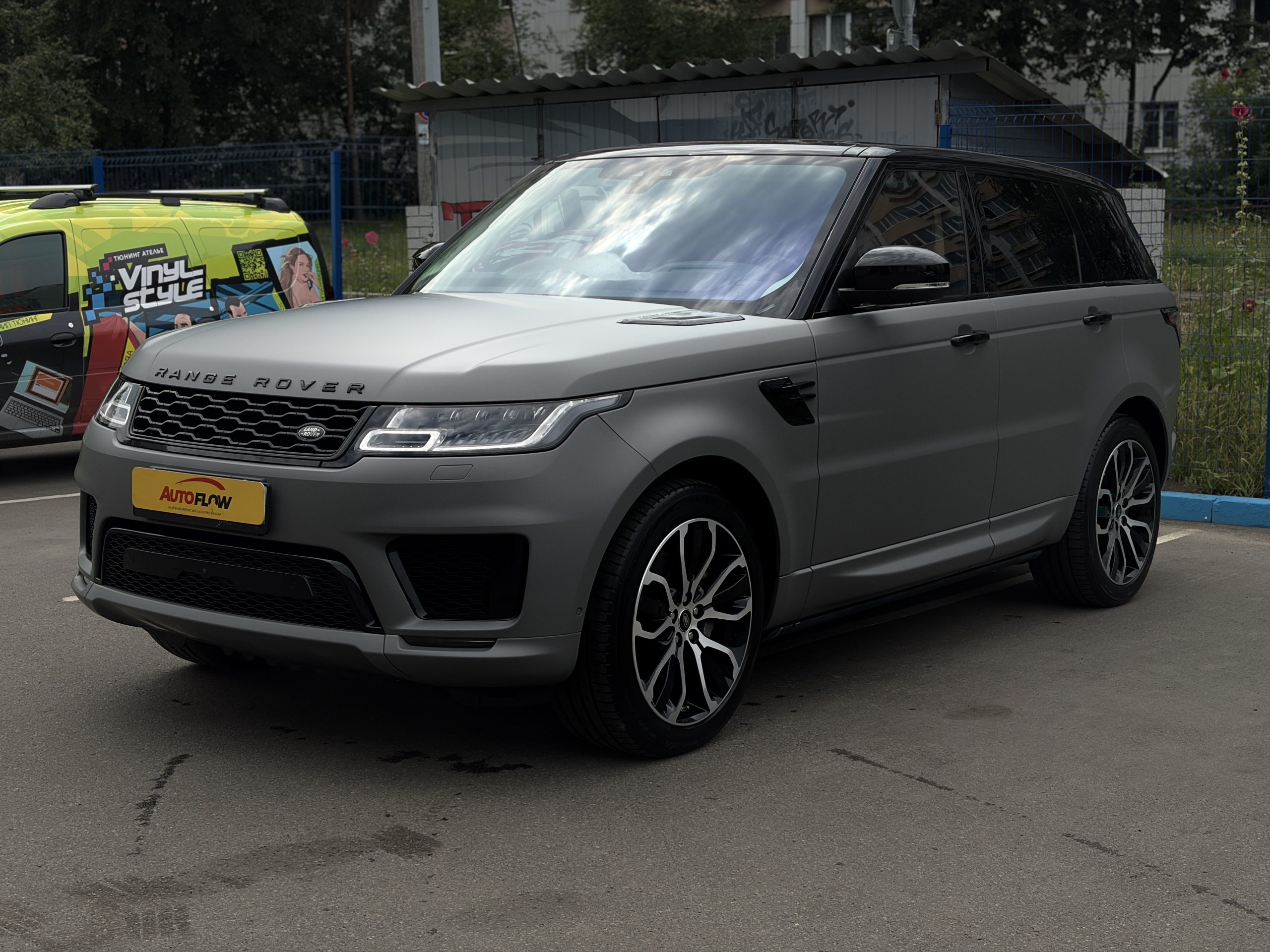 Land Rover Range Rover Sport 3.0 АТ 2020 - изображение 3