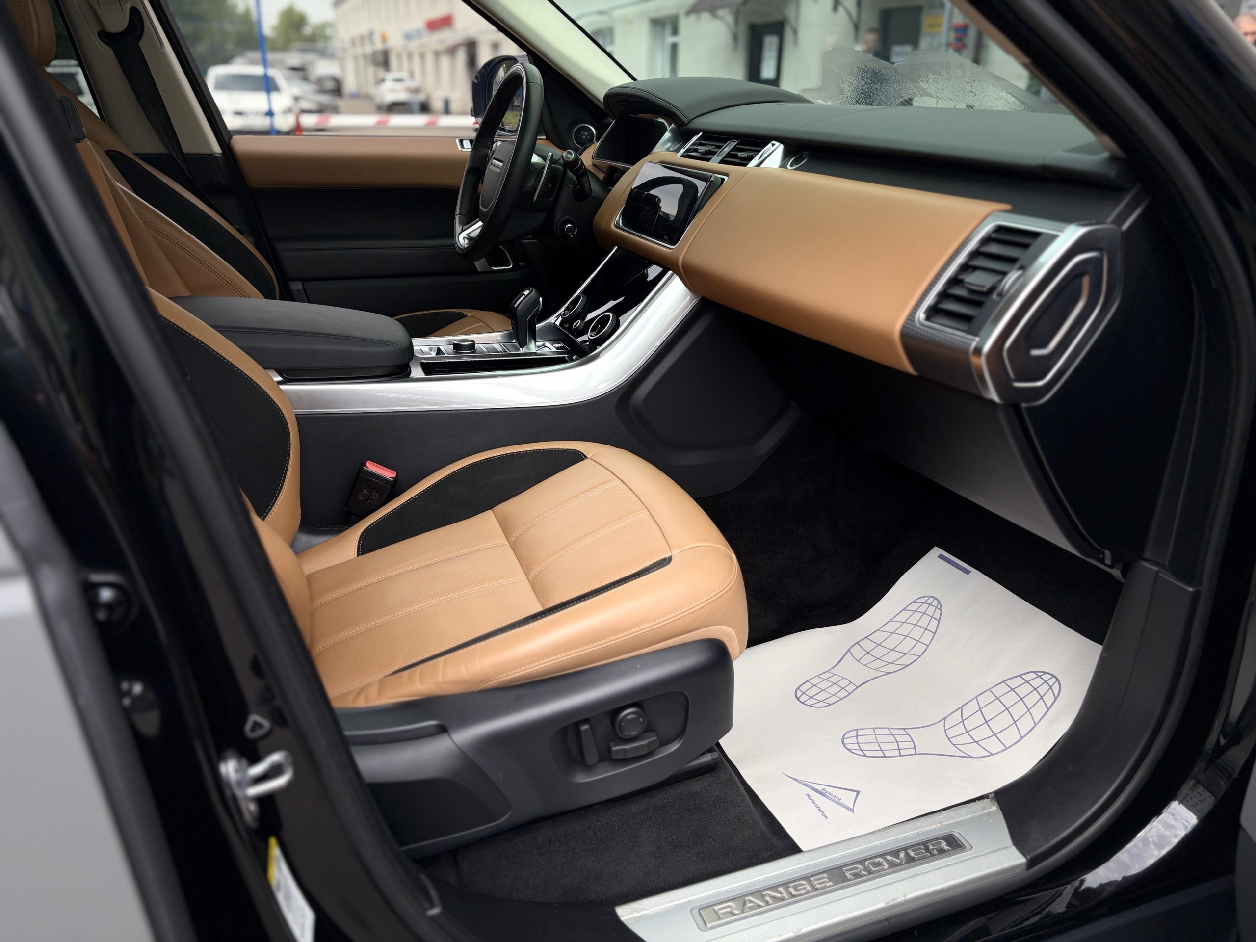 Land Rover Range Rover Sport 3.0 АТ 2020 - изображение 12