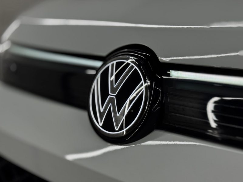 Volkswagen Tiguan III, 2026 г.в., L Pro 2.0 AMT (220 л.с.) 4WD R-Line Premium