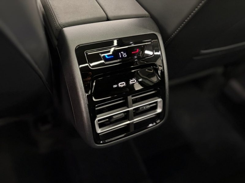 Volkswagen Tiguan III, 2026 г.в., L Pro 2.0 AMT (220 л.с.) 4WD R-Line Premium
