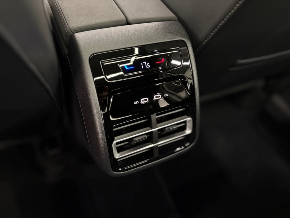 Volkswagen Tiguan III, 2026 г.в., L Pro 2.0 AMT (220 л.с.) 4WD R-Line Premium - изображение 9