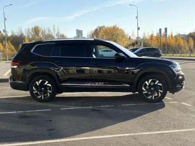 Volkswagen Teramont 2.0 AMT 2022, 92 931 км
